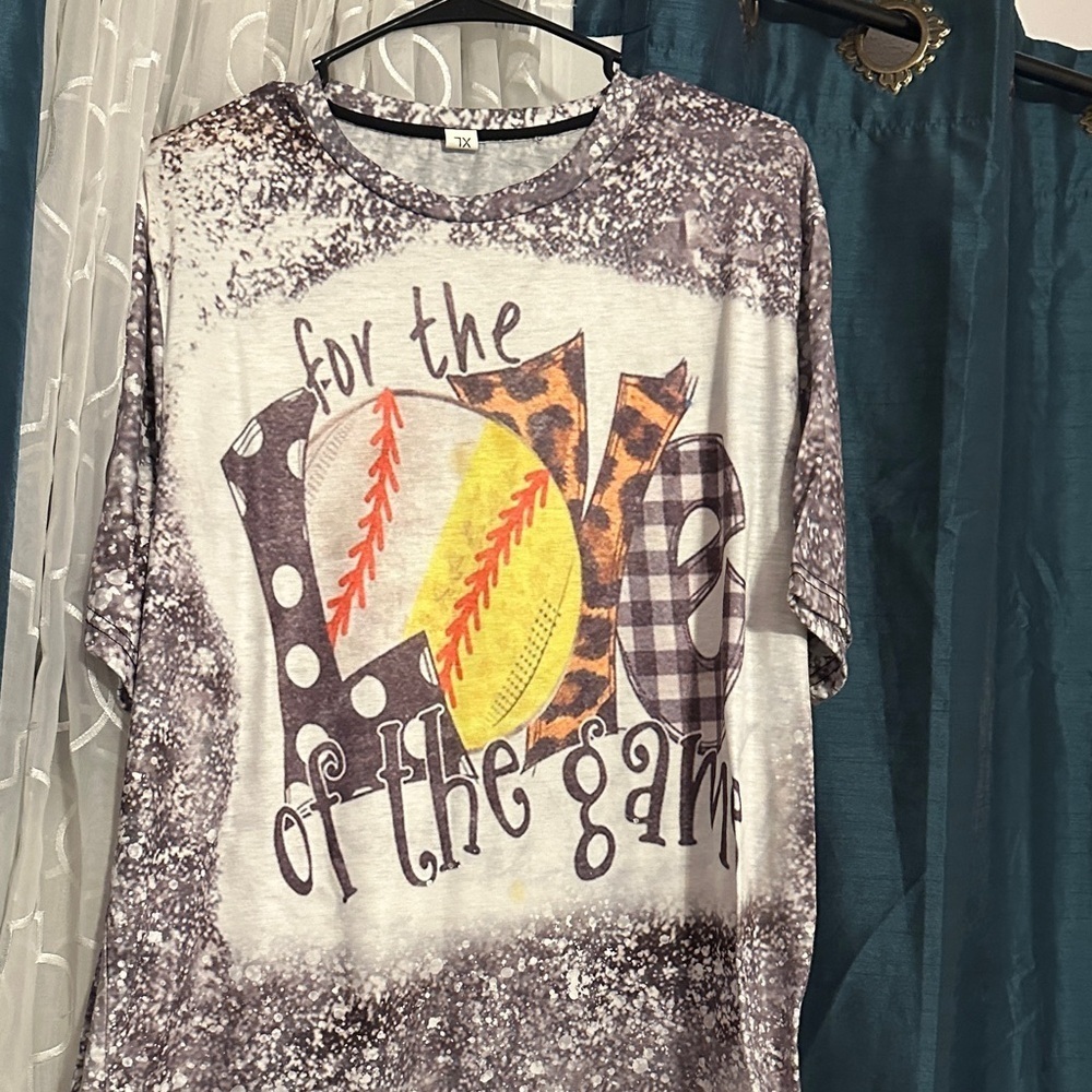 Women’s Graphic T Shirt “For the Lice of the Game”